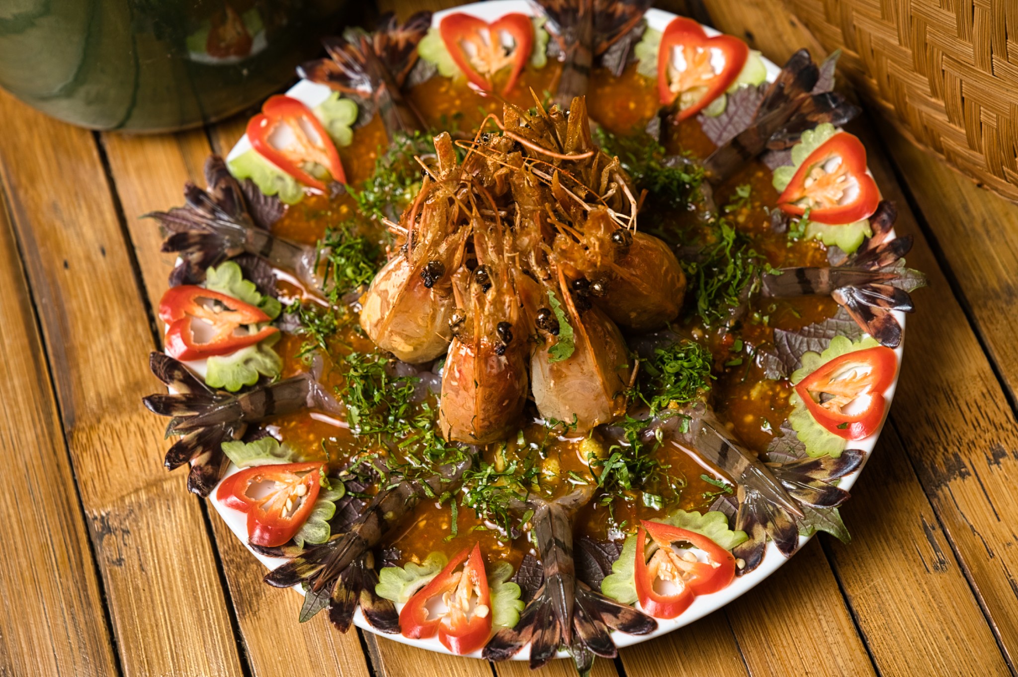 Món ăn nhà hàng chị dậu ven sông